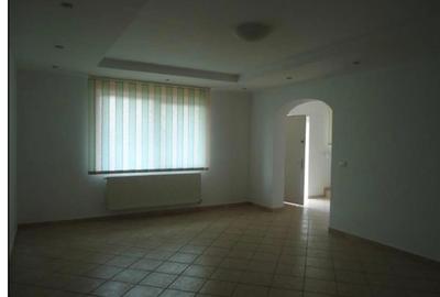 Casă individuală cu 5 camere cu Canalizare în Vitan - 13