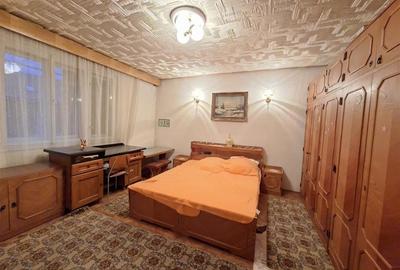 Casa 4 camere pivnita curte individuala Zona Lazaret - 6