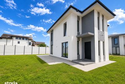 Casă cu 4 camere cu Teren 250 Mp în Central