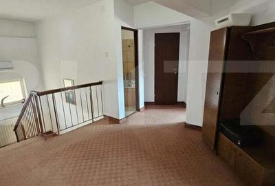 Apartament cu 5 camere decomandat în Trident - 13