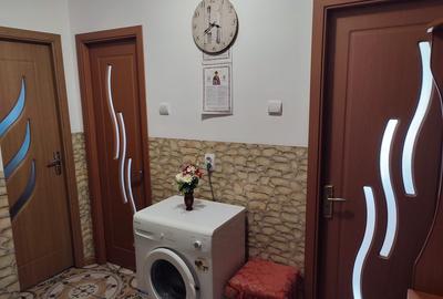 Apartament cu 3 camere semidecomadat complet utilat - 3