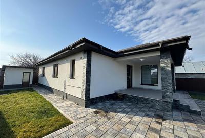 Casa de vanzare , mobilata si utilata complet, constructie noua - 2