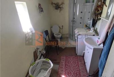 Casa si teren generos zona Ojasca - 10