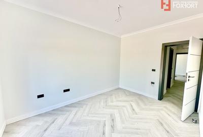 Duplex cu 4 camere cu Canalizare în Moșnița Nouă - 9
