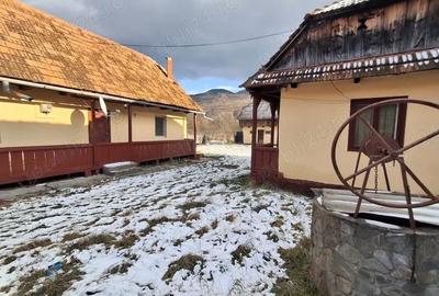 Casă cu 2 camere cu Teren 1497 Mp în Poiana Sărată - 8