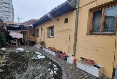 Casă cu 5 camere cu Teren 240 Mp în Zizin - 13