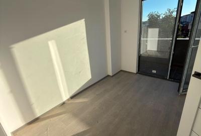 Apartament cu 3 camere decomandat în Ostroveni
