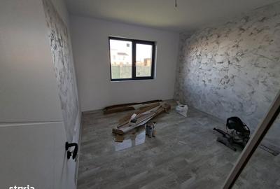 Casă cu 3 camere cu Teren 340 Mp în Berceni - 10