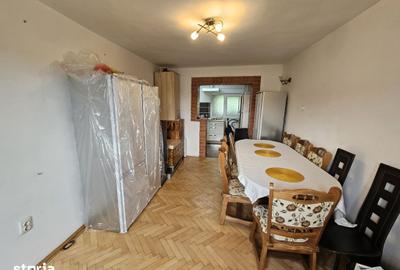 Casă cu 3 camere cu Teren 389 Mp în Ștefănești