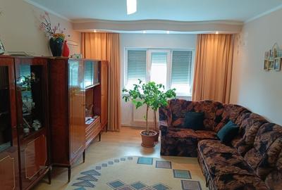 Apartament cu 3 camere decomandat în Central - 3