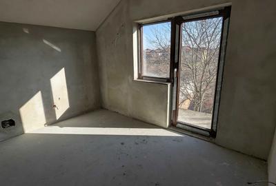 Casă cu 4 camere în Exterior Vest - 12