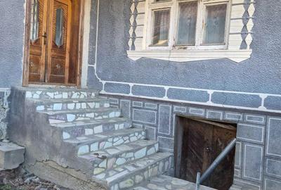 Casă cu 4 camere în Șanț - 7