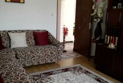 Apartament cu 2 camere decomandat Falticeni central