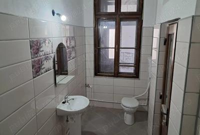 Spațiu comercial, de 60 mp, în Traian - 8