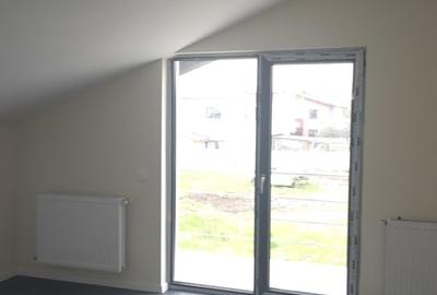 Casă cu 4 camere cu Teren 380 Mp în Berceni - 12