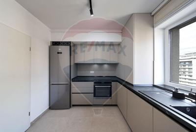 Apartament cu 2 camere decomandat, mobilat în Tractorul - 2