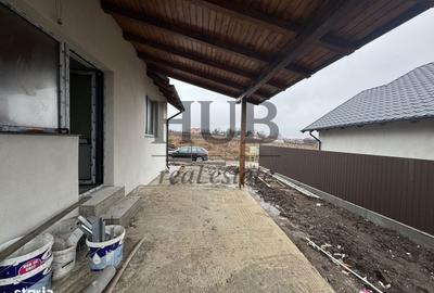 Casă cu 3 camere în Ciumași - 8