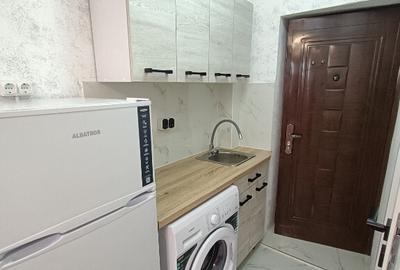 P.F camera de camin cu baie ?i wc renovata pret neg. Bularga - 2