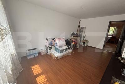Apartament cu 3 camere decomandat în Micro 11