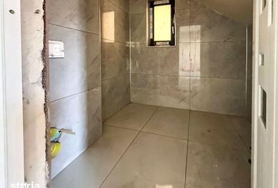 Casă cu 4 camere cu Teren 208 Mp în Central - 1