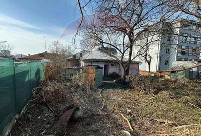 Casă cu 3 camere cu Teren 651 Mp în Central - 2