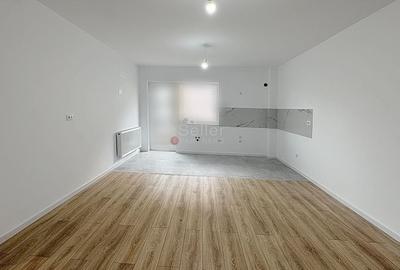 Apartament cu 2 camere decomandat în Tractorul - 4