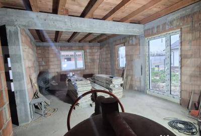 Casă cu 4 camere cu Teren 400 Mp în Vetiș - 8