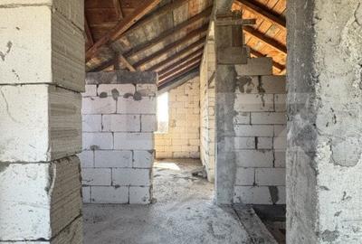 Casa la rosu P+M, Cernele (capatul lui 2), 420 mp teren, 149 mp utili - 10