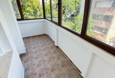 Apartament cu 3 camere decomandat în Nicolina - 3