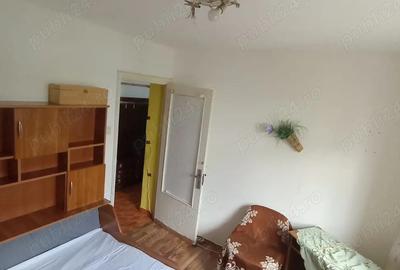 Apartament cu 3 camere semidecomandat în Bularga - 1