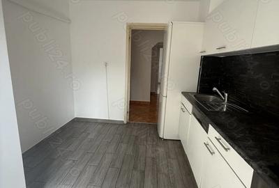 Apartament cu 3 camere decomandat în Soarelui - 3