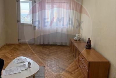 Apartament cu 3 camere de inchiriat in zona Craiovita Noua - 6