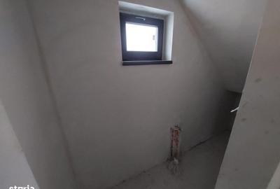 Casă cu 4 camere în Central - 8