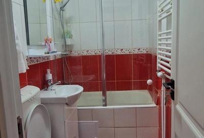Apartament cu 3 camere decomandat în Nord - 1