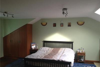 Casă cu 6 camere cu Teren 1000 Mp în Fălticeni - 4