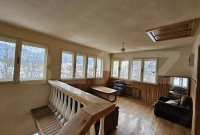 Casă cu 5 camere cu Teren 2669 Mp în Scărișoara - 13