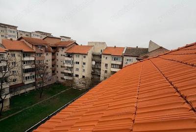 Apartament cu 4 camere decomandat în Steaua - 4