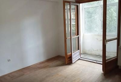 Apartament cu 3 camere decomandat în Sălaj - 3