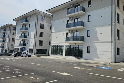 Apartament cu 3 camere decomandat în Galata