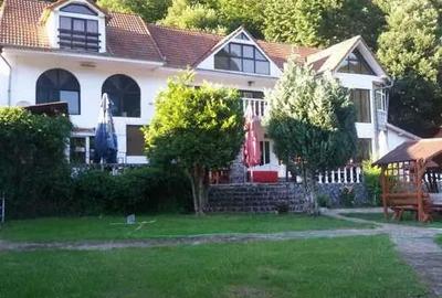 Casă cu 6 camere în Rășinari - 2