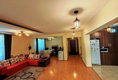 Vanzare Casa  - Vila - Prelungirea Ghencea - Margelelor - teren 300mp -  240000E - 7