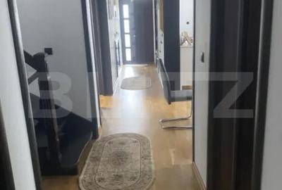 Casă cu 7 camere cu Teren 900 Mp în Central - 10