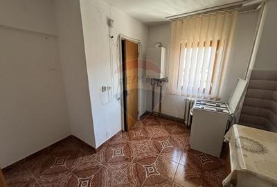 Apartament de vanzare central in Campulung - 12