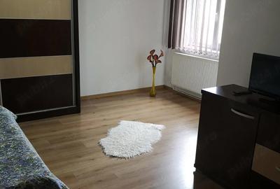 Garsonieră decomandată în Central