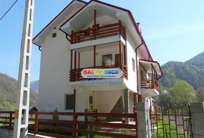 Pensiune de zona Voineasa - jud. Valcea - 1