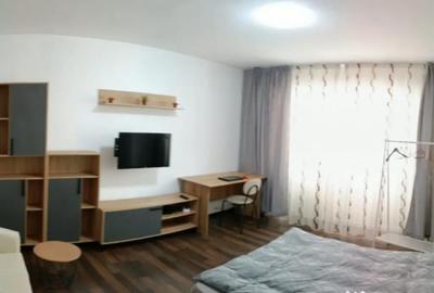 Garsonieră decomandată, mobilată în Gară