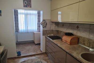 Apartament cu 2 camere decomandat în Nicolina - 4