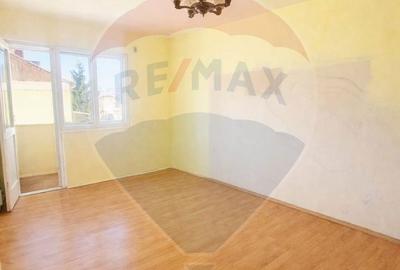 Apartament cu 2 camere decomandat în Central - 2