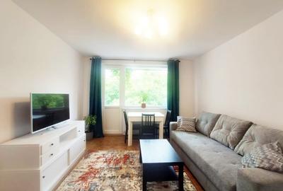 Apartament cu 3 camere semidecomandat în Grigorescu