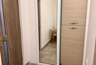 Apartament cu 3 camere semidecomandat, mobilat în Iris - 9